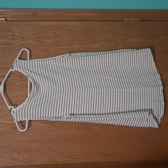 Black and White stripped tank top - Picture 2 of 3